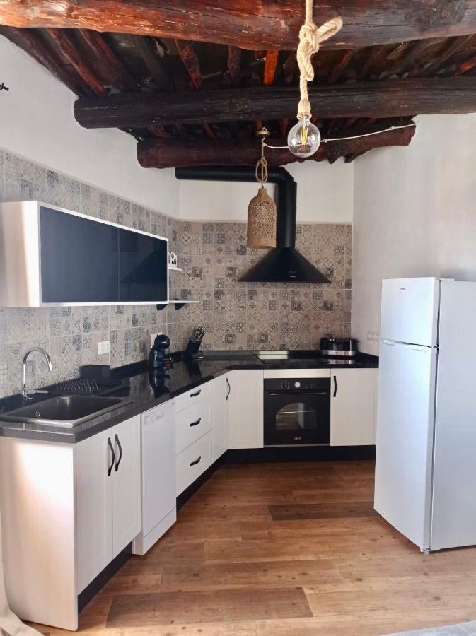 Casa De Nieves Apartment Pitres